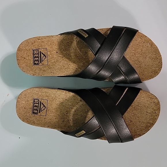 Women's REEF Cushion Bloom Hi Platform Fashion Sandal, Black, Size 6, EUC - Picture 5 of 14